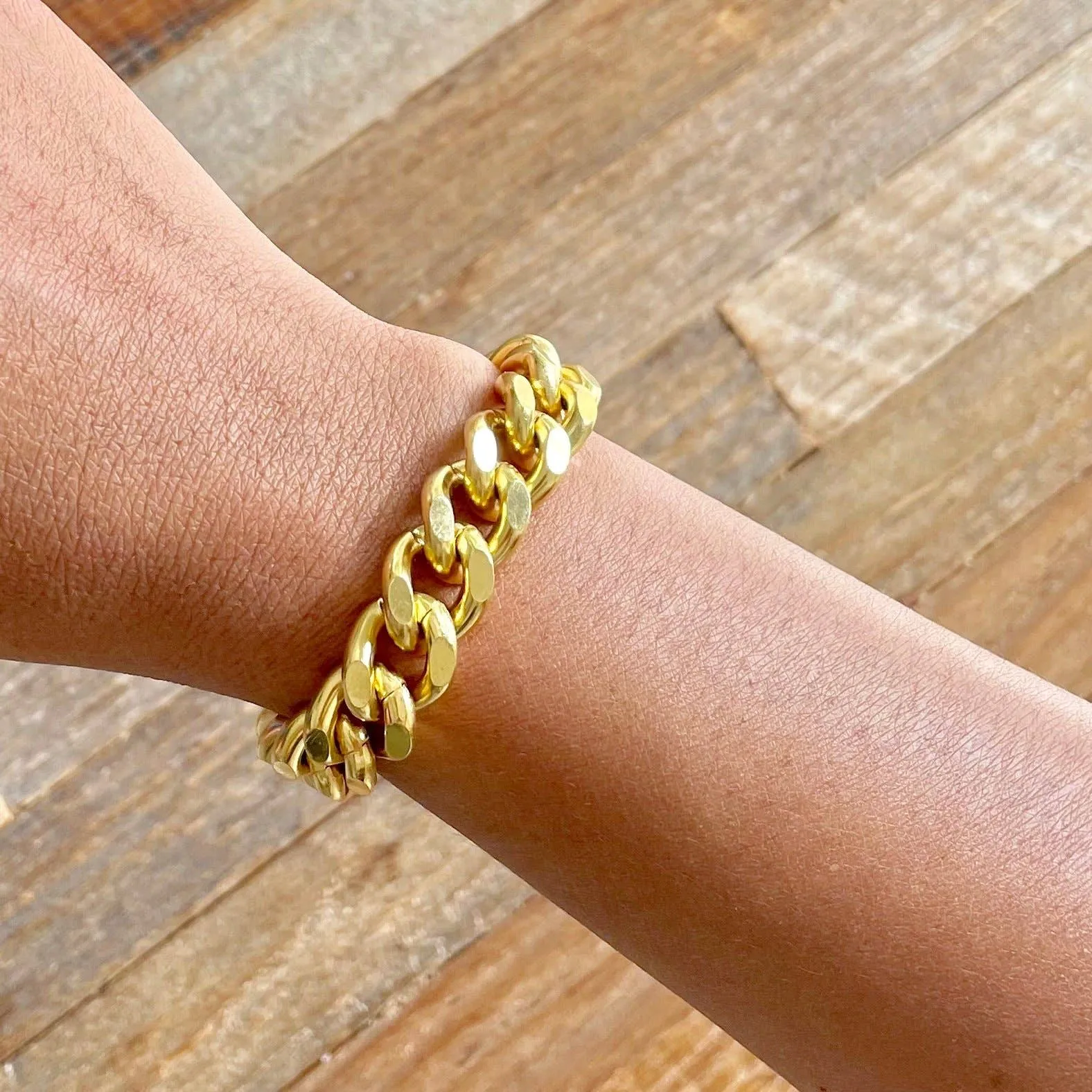 Gold Chunky Chain Bracelet