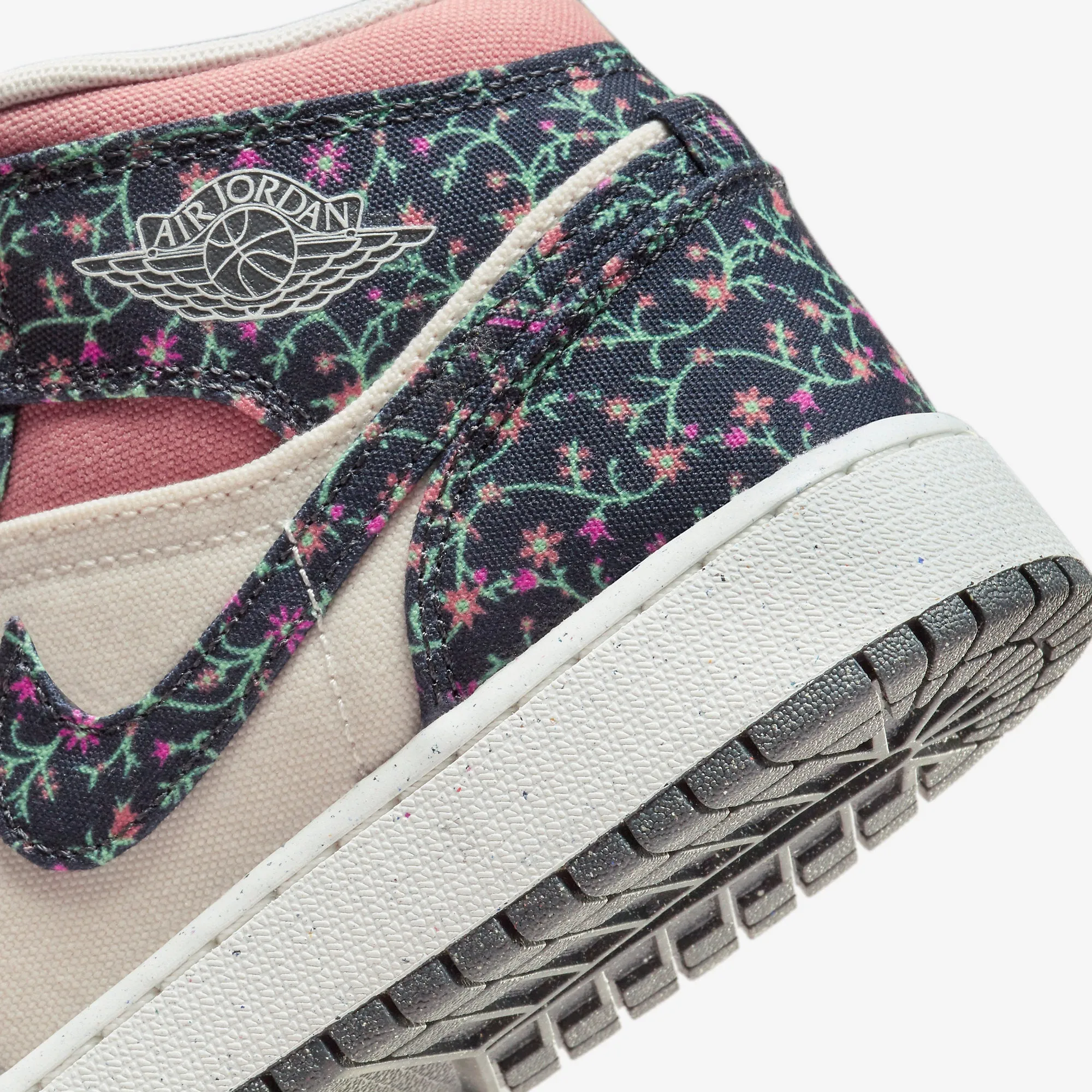 (GS) Air Jordan 1 Mid SE 'Floral' (2024) FJ3451-001