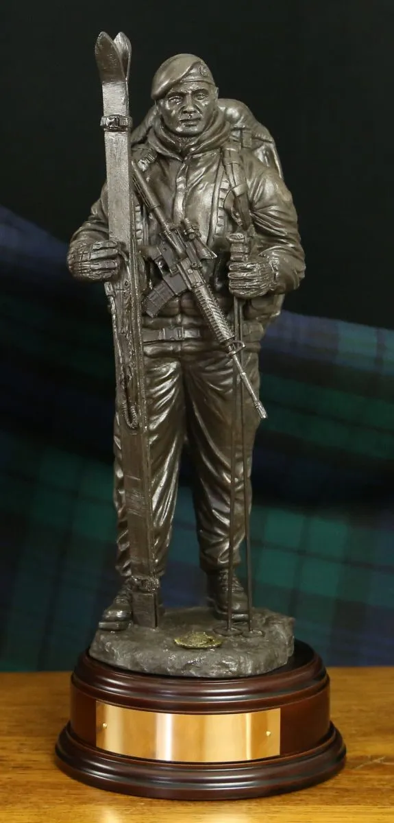 Royal Marine Arctic Warfare Skier with C8 Rifle - Bronze A5dC8