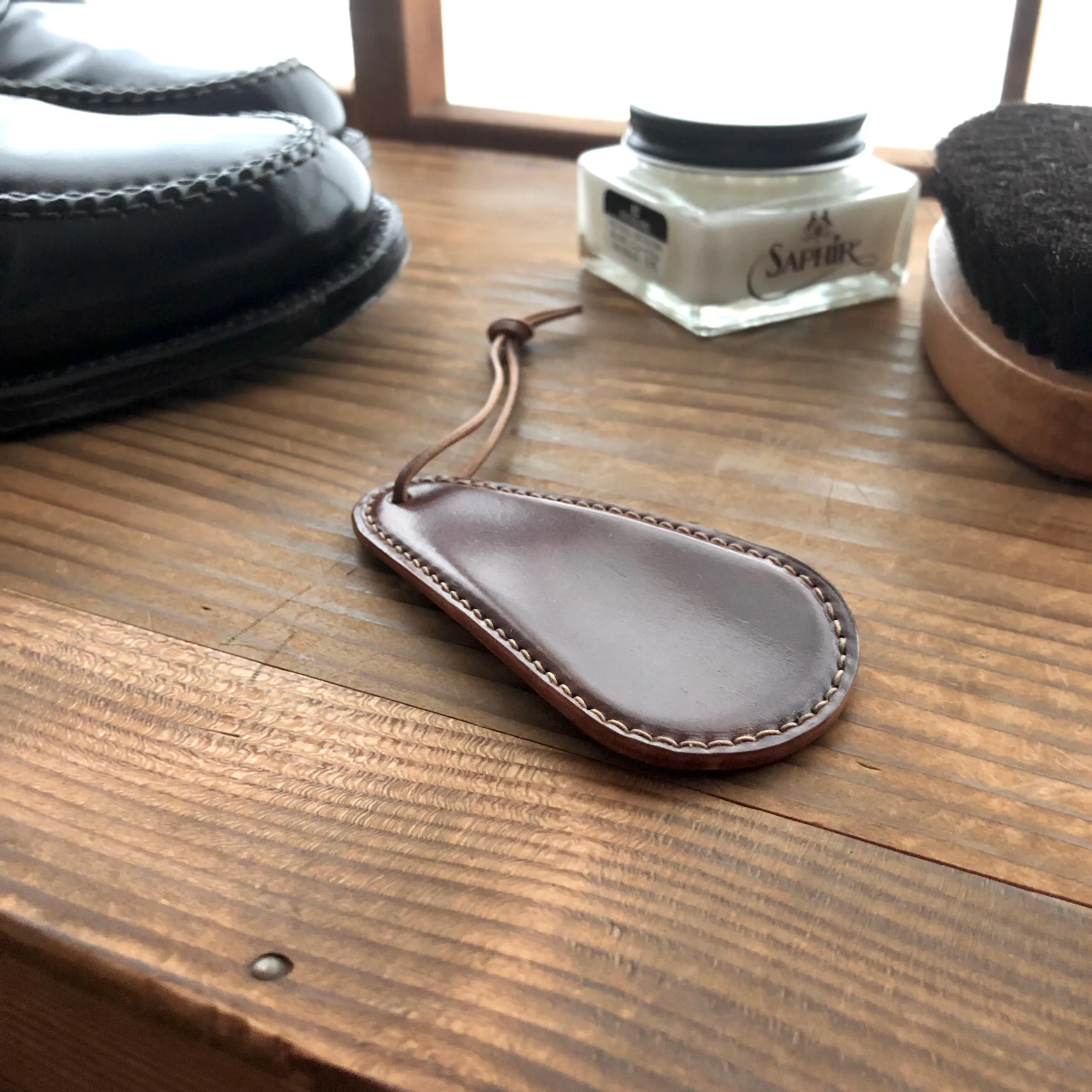 Shell Shoehorn【Horween】シェルコードバンで包んだ靴べら