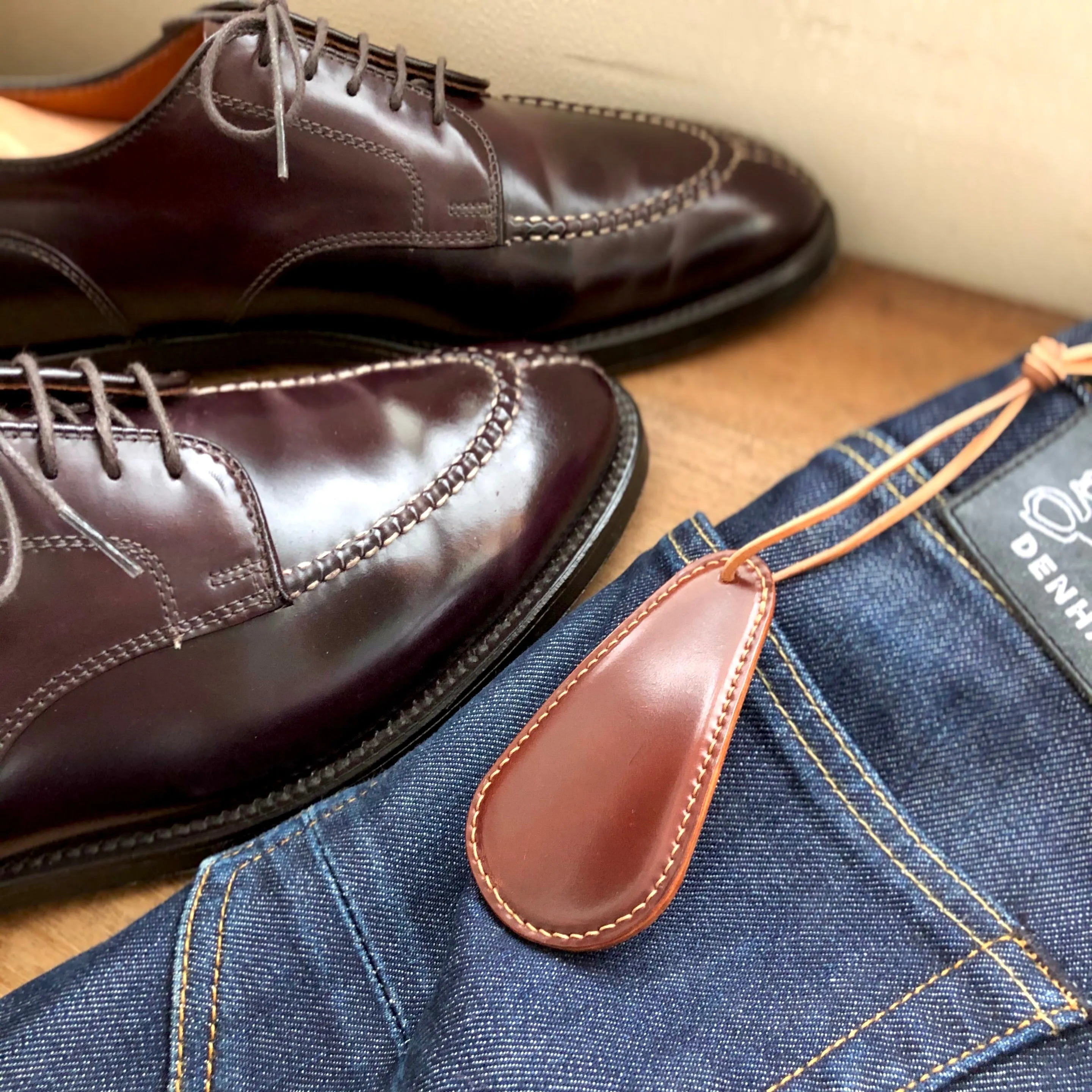 Shell Shoehorn【Horween】シェルコードバンで包んだ靴べら